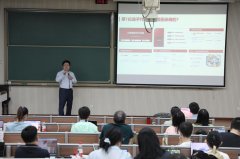 培训环绕典型页面拆解、AI辅帮全流程、实和操做