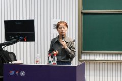 同窗们跳出固有学维